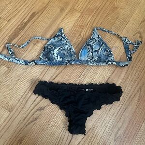 Shade & Shore Blue-Gray Snake Print Triangle Bikini Top with Black Ruffle Bottom